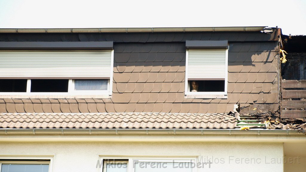 Mark Medlock s Dachwohnung ausgebrannt Koeln Porz Wahn Rolandstr P53.JPG